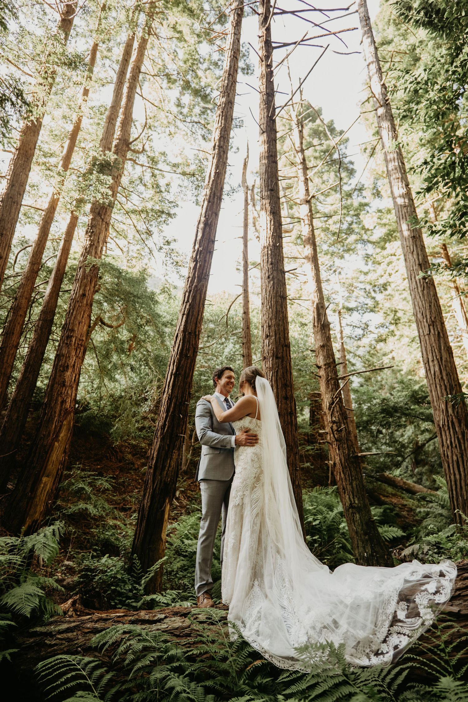 soberanes big sur wedding venues bride and groom photos