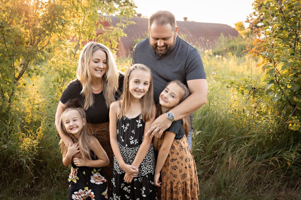 Family Photographer in Wisconsin, studio in Watertown WI serving Dodge County Jefferson County and Waukesha County