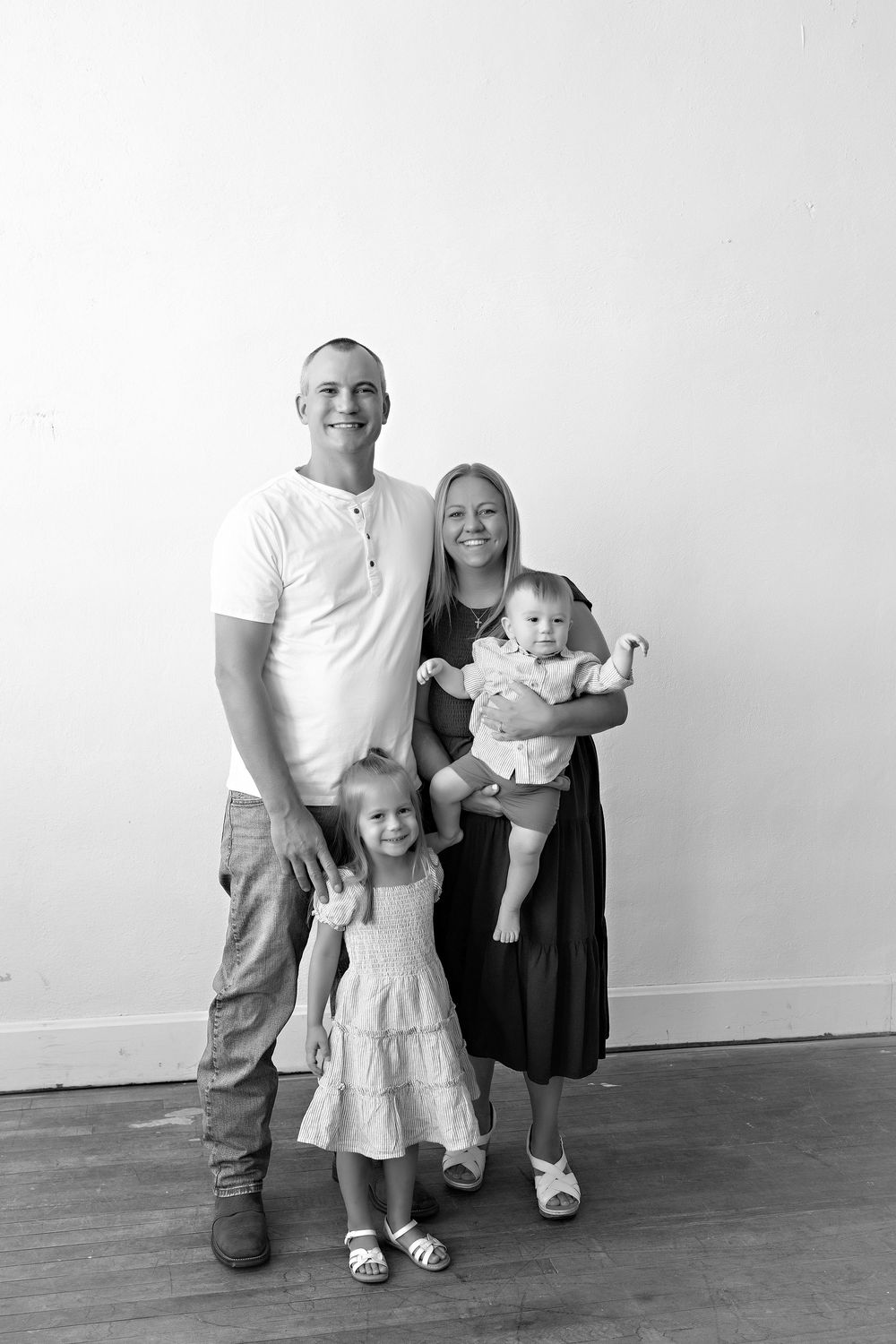 Family Photographer in Wisconsin, studio in Watertown WI serving Dodge County Jefferson County and Waukesha County