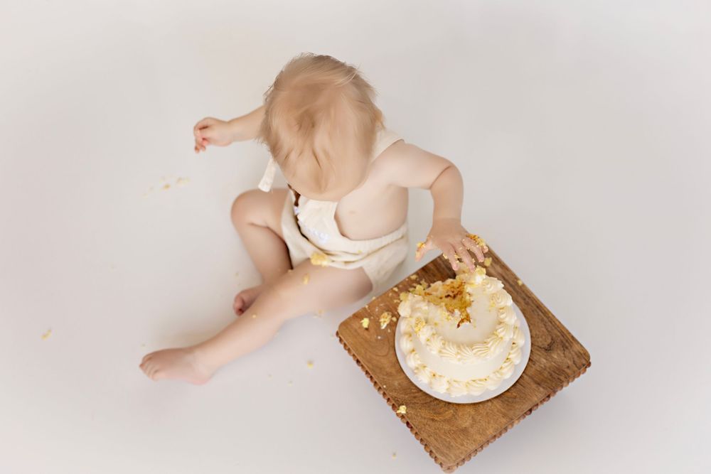 Baby Photographer in Wisconsin, studio in Watertown WI serving Dodge County Jefferson County and Waukesha County