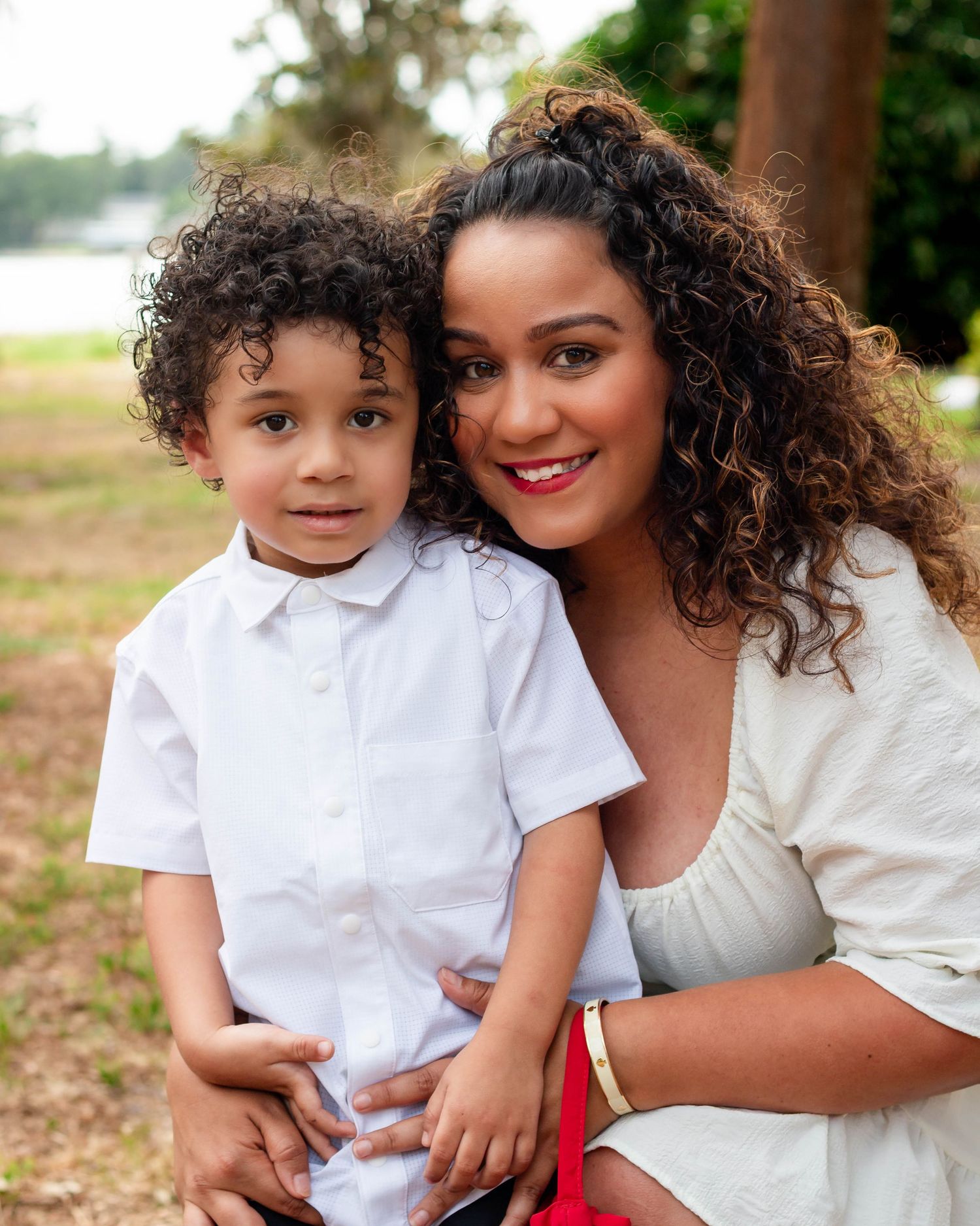 Family photo session in Orlando, Florida – captured by Lucy Knox Photography. Mommy & Me
