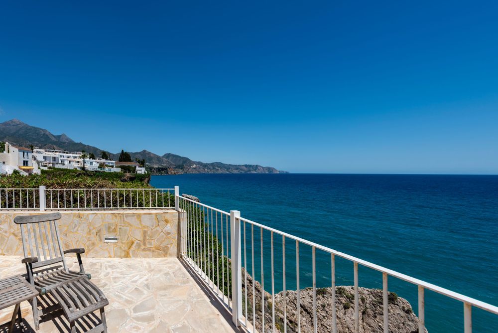 Fotografía de interiores que muestra diseño moderno y espacios elegantes. Costa del Sol, Marbella, Nerja y Málaga, por Roberto Centurión