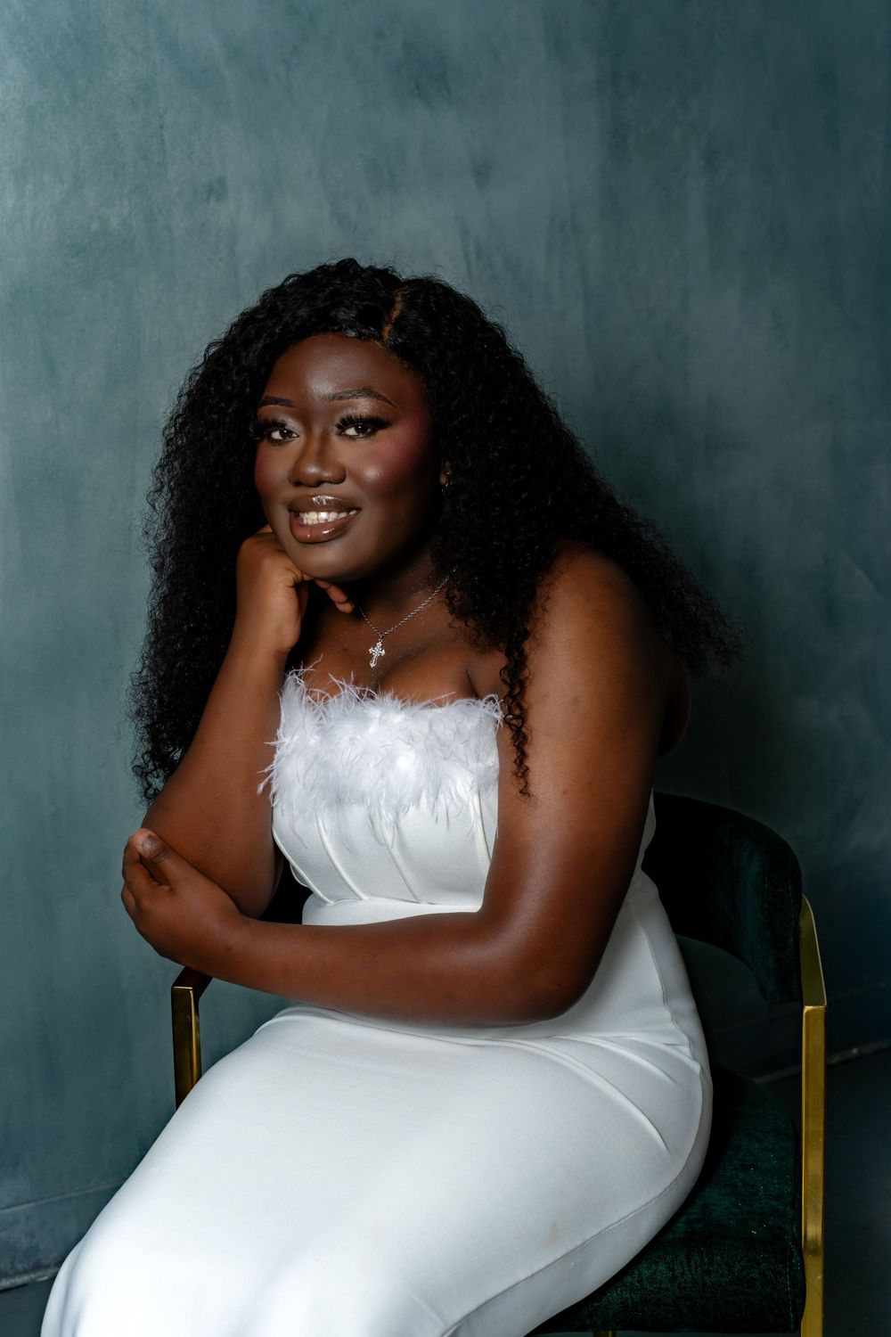 High School Senior Portraits in Studio. Saint Paul, MN | Juve Photography