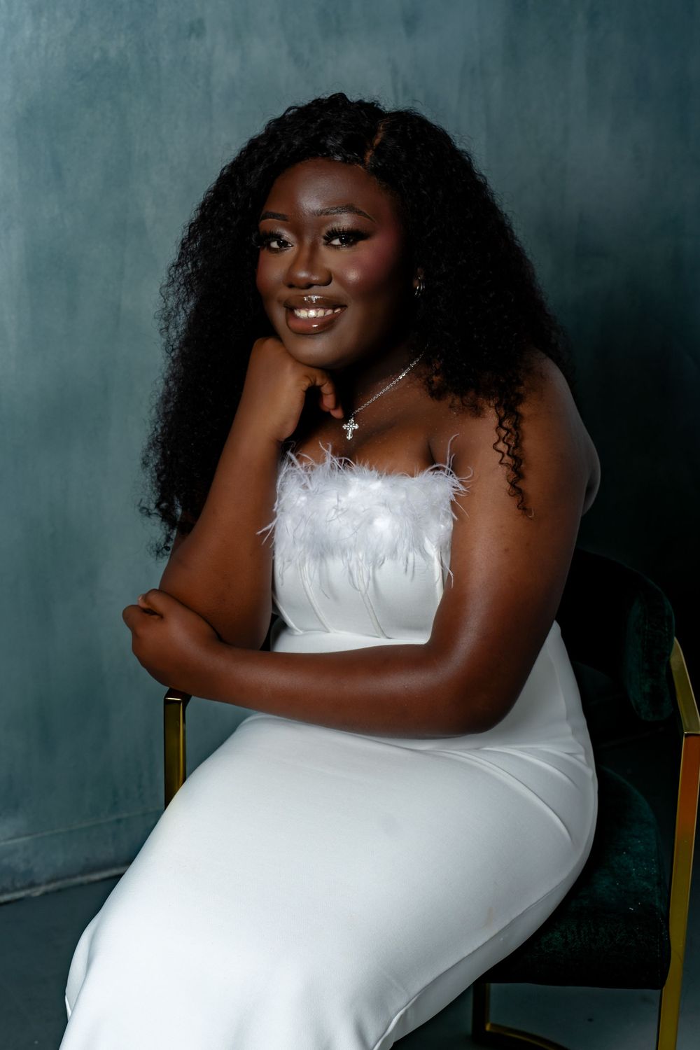 High School Senior Portraits in Studio. Saint Paul, MN | Juve Photography