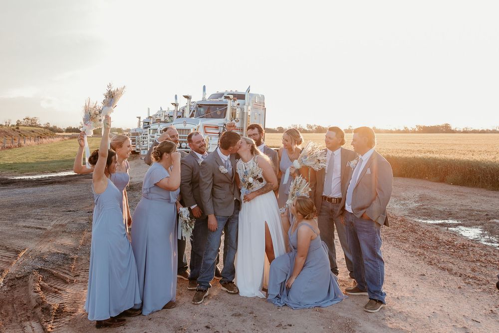lifestyle, family and wedding photographer located in the Central West. Oberon, Mudgee, Cowra, Blayney, Bathurst, Orange, Blue Mountains