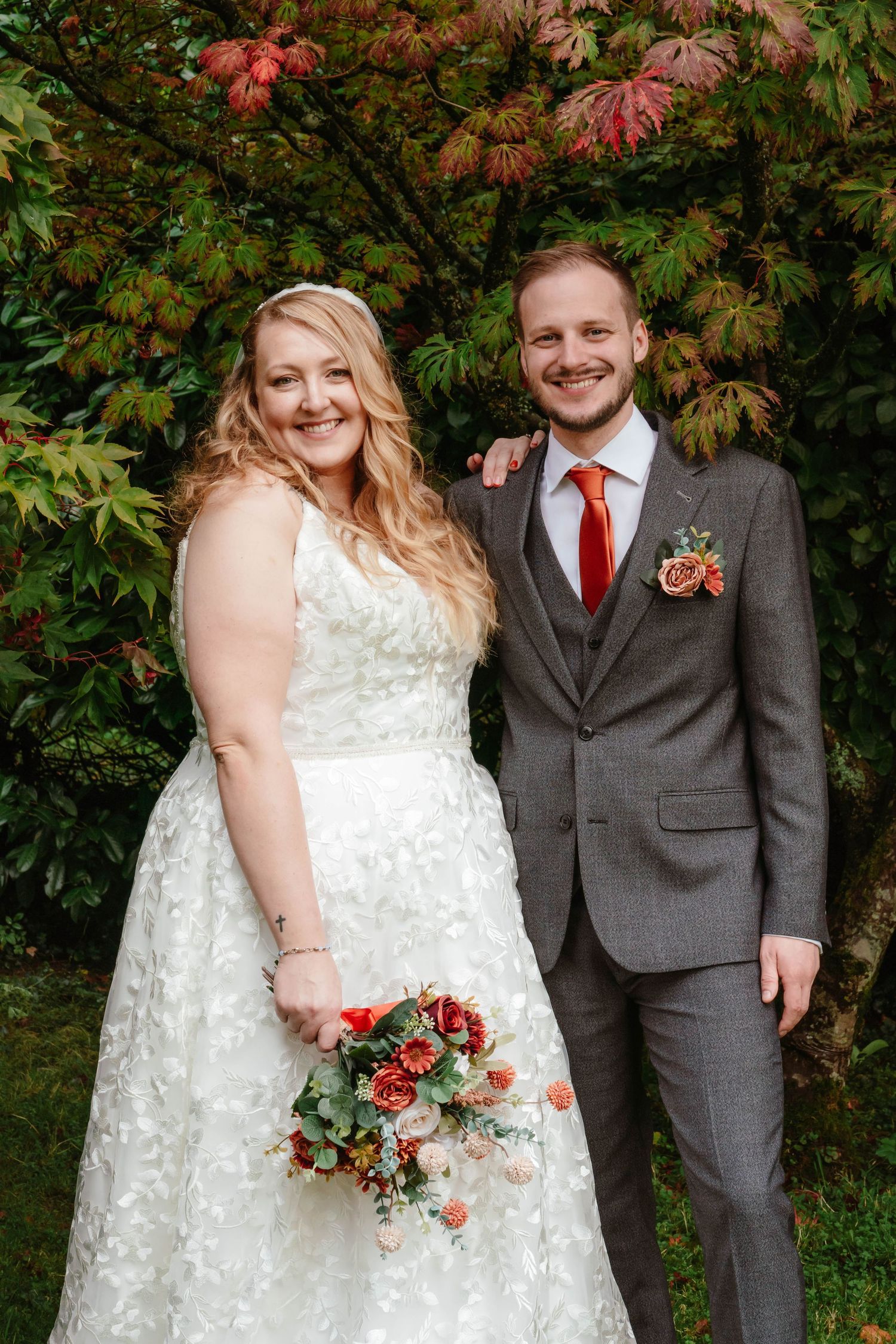 Bride and groom portraits at Matara Centre wedding venue

Outdoor ceremony at Matara Centre Gloucestershire