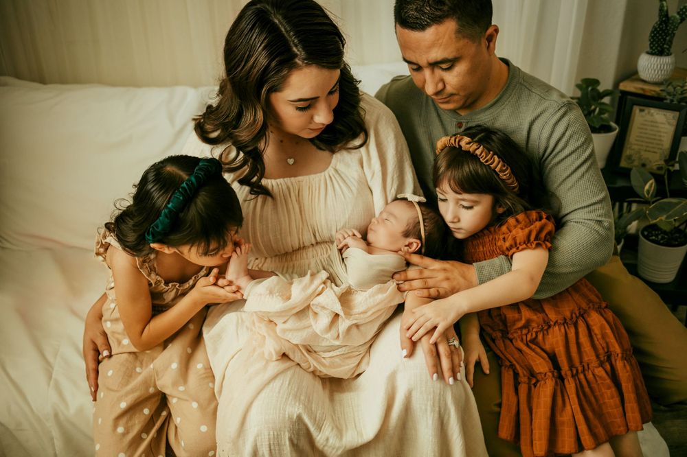 Arizona family wedding photographer travel photographer birth maternity photography