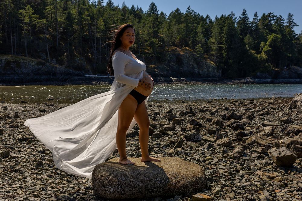 Maternity, Neck Point