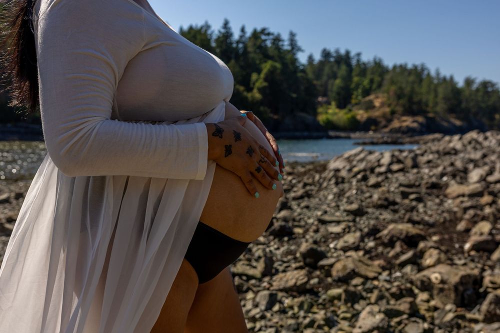 Maternity Neck Point