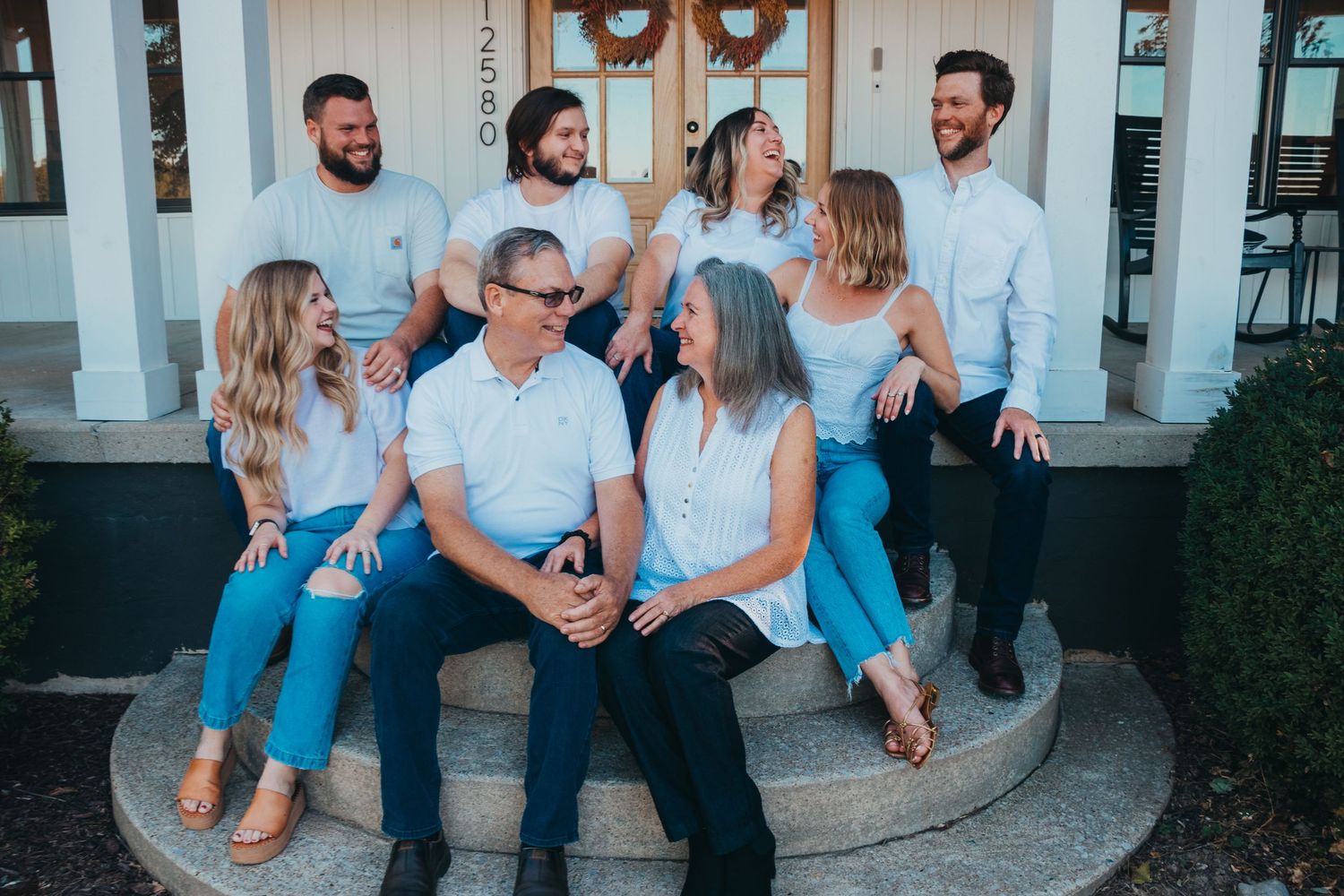Paducah KY family photographer capturing candid family moments outdoors