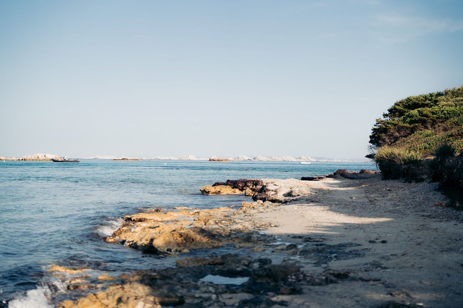 crique plage de piantarella, l'une des plus belles plages autour de bonifacio