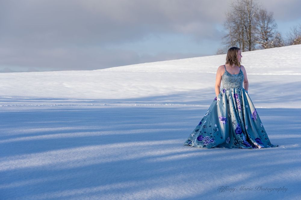 A creative shoot in the snow covered fields in Dürnten.