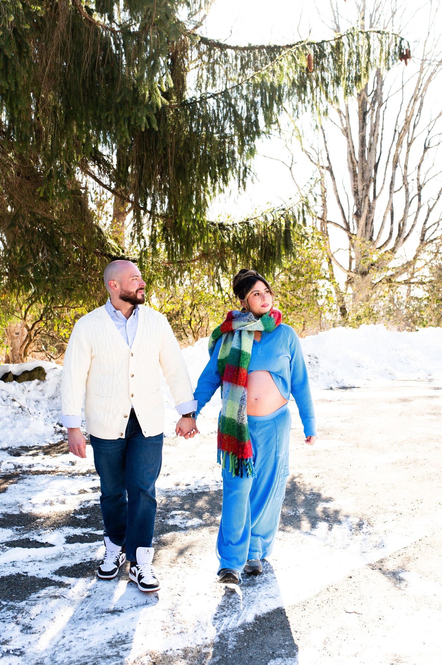 Winter maternity photography session in Somerset County, NJ, winter maternity photography, Somerset County NJ Somerset County NJ maternity