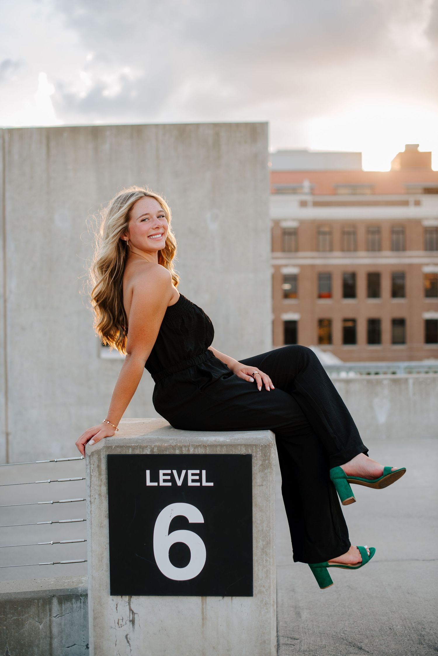 Senior pictures in downtown Wichita Kansas by Photographer Jessica Nadine Photography