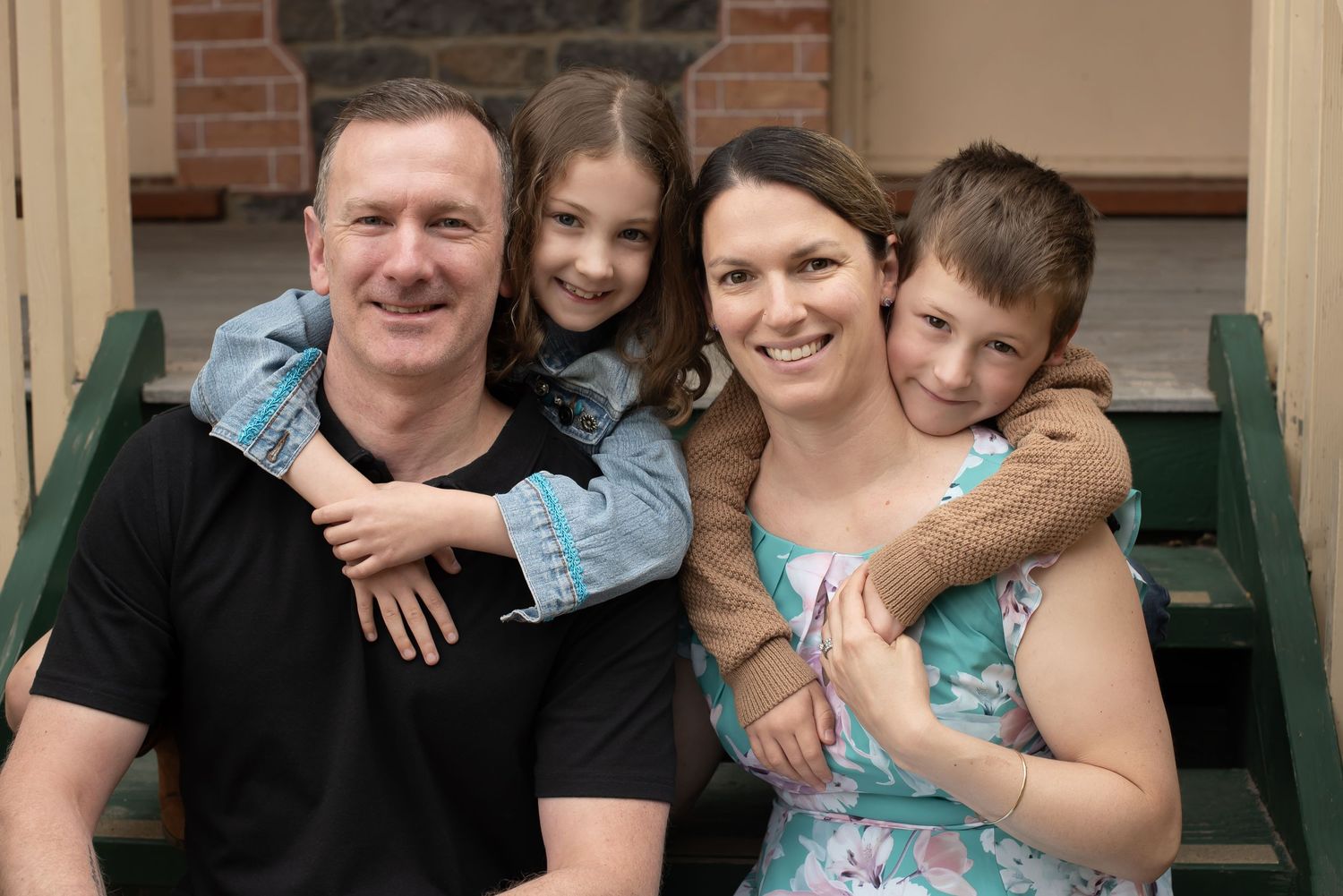 Melbourne Maternity, Newborn, Baby, Cake smash and family photographer located in South Morang Melbourne.
Baby Snapz is run by Melina Barlow