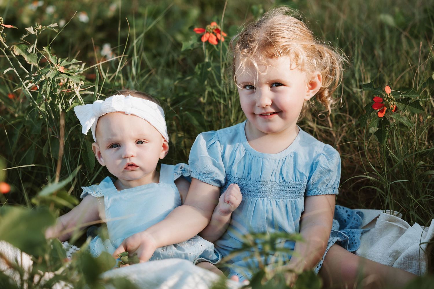 Sunset golden hour extended family photography session overlooking Point Cartwright Mooloolaba on the Sunshine Coast.