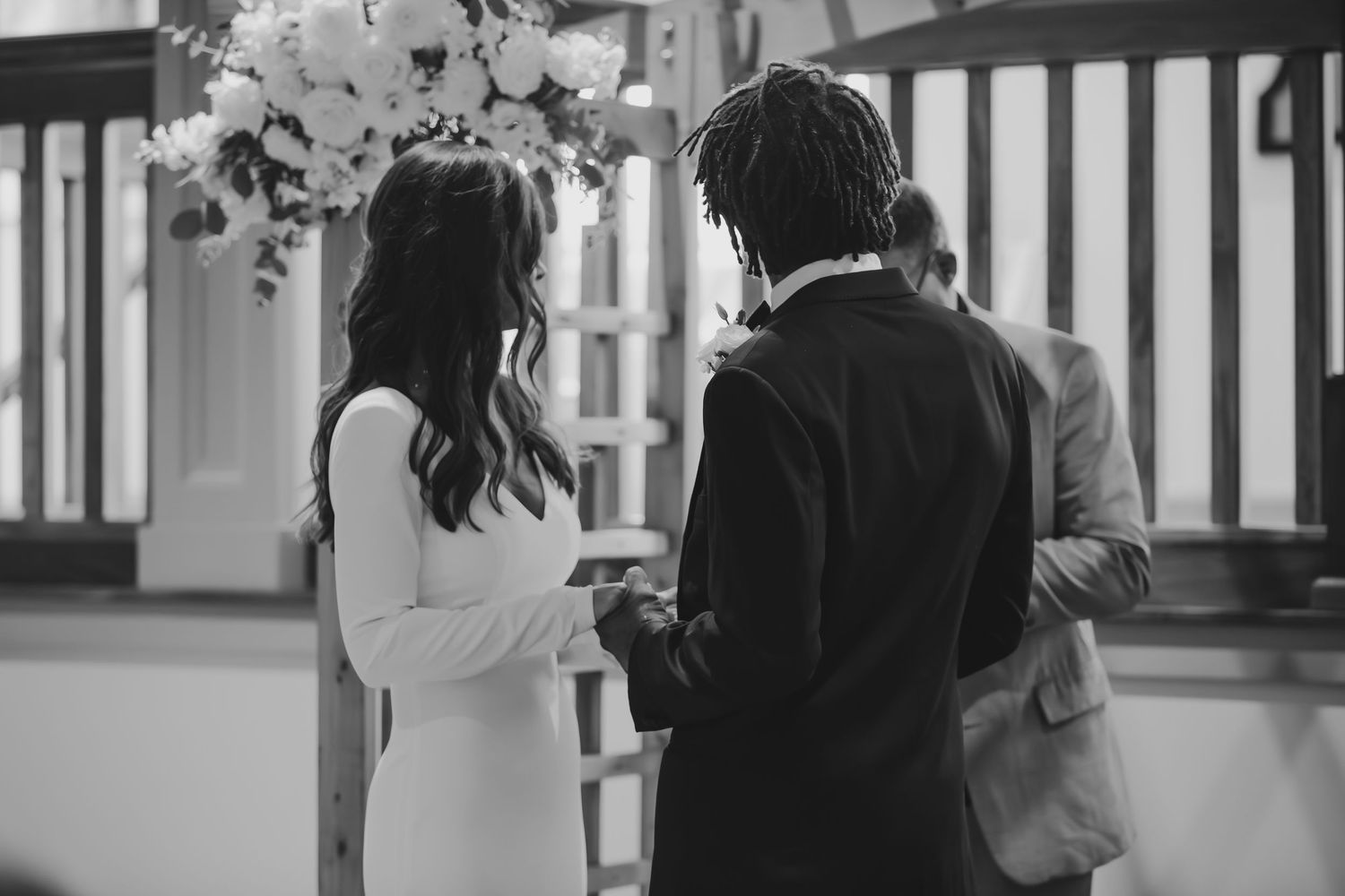 Wedding ceremony at Holliday Farms in Zionsville, Indiana