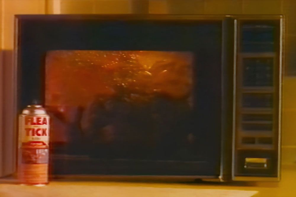 Gremlins microwave scene explosion