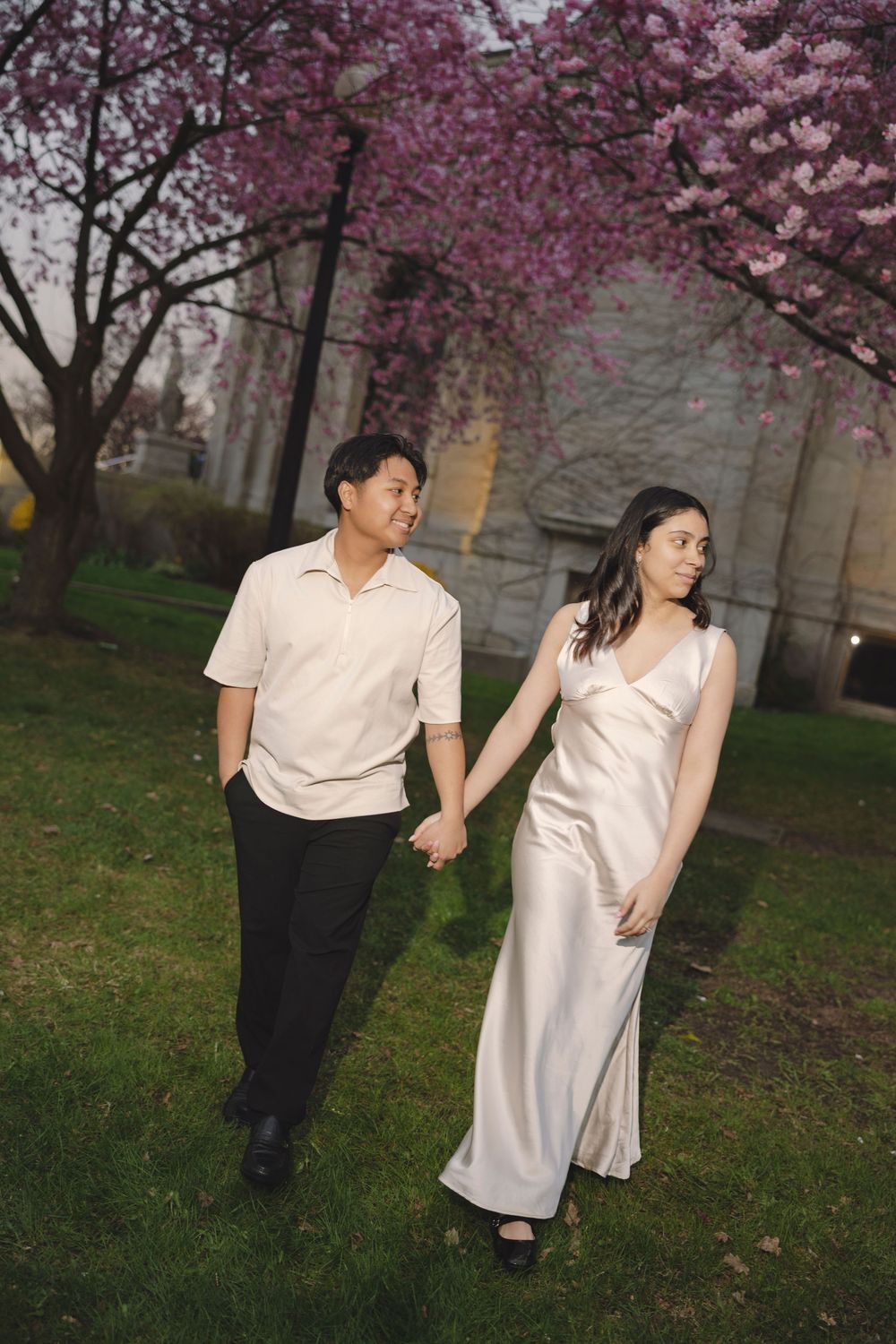 cherry-blossom-engagement-session-Toronto.jpg
 cherry blossom engagement photoshoot in Toronto