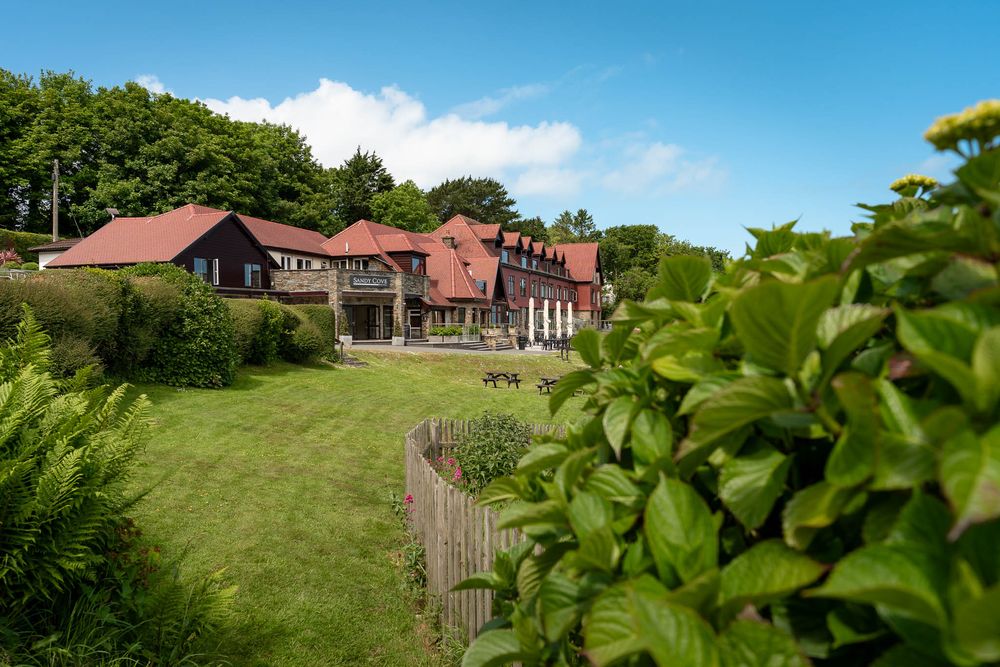Sandy Cove Hotel photographed by Passion 4 Photos Wedding photographer
