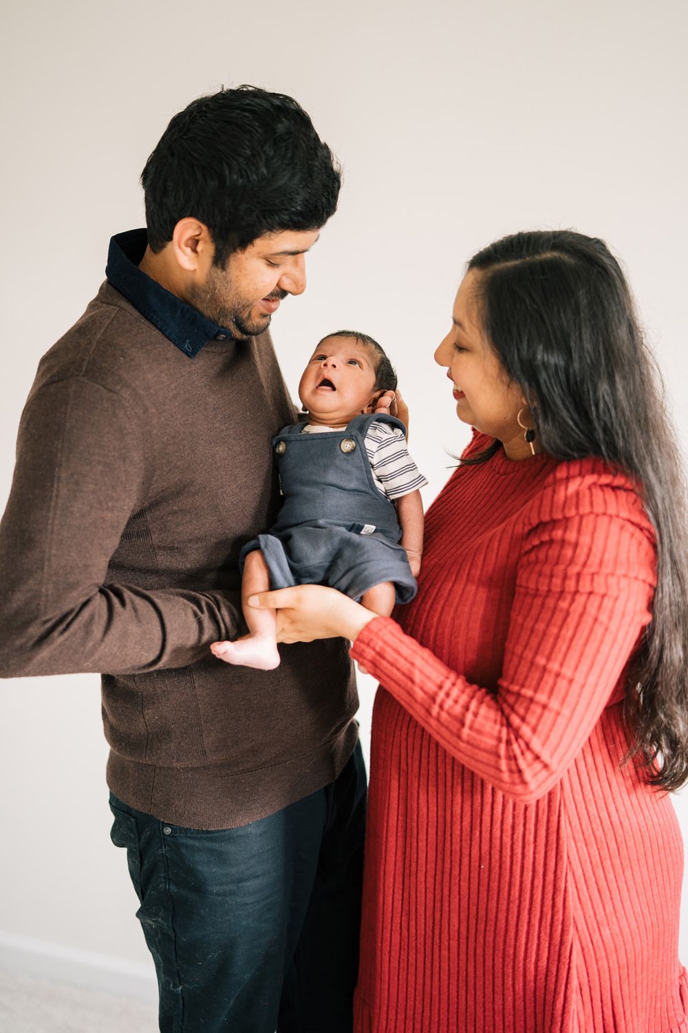 At home newborn and family portraits. Photography by Two Birds. Lockport, Illinois Photographer.