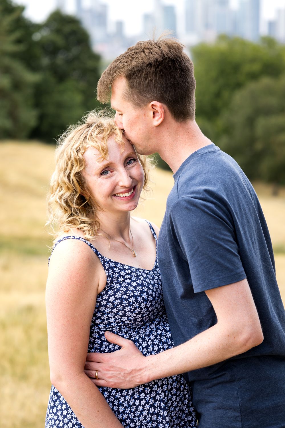 summer pregnancy photoshoot