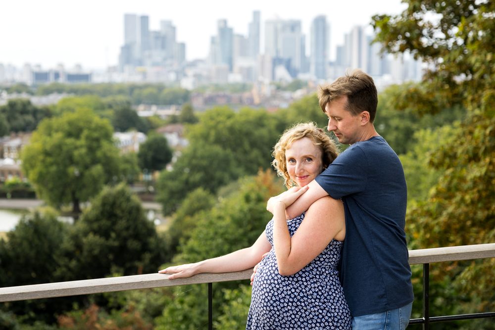 natural maternity photoshoot