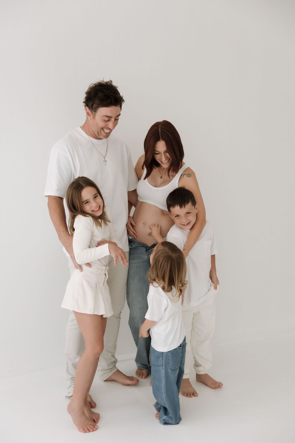 central coast maternity photographer capturing pregnancy