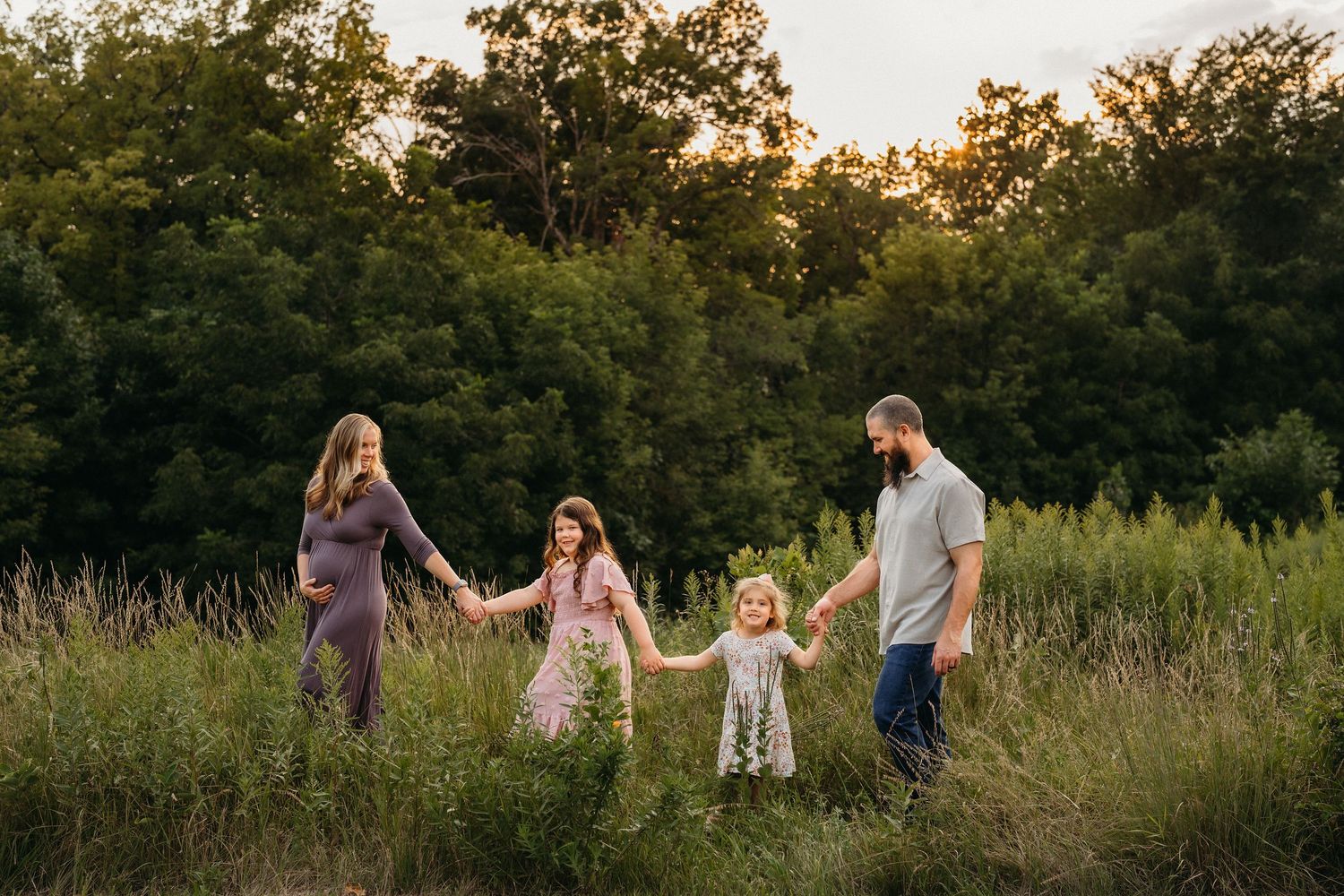 outdoor family maternity photography