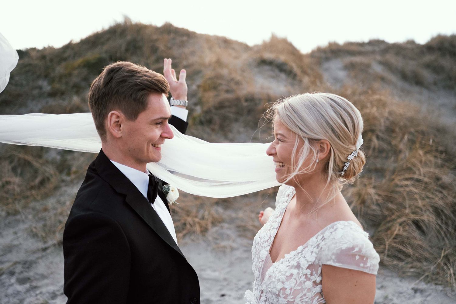 bryllupsfotografering i stavanger på strand