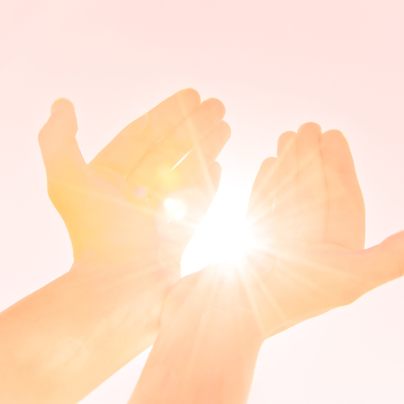 Formación Holística Costa Rica ofrece cursos de Reiki y Péndulo Hebreo, Registros Akáshicos, Chakras.