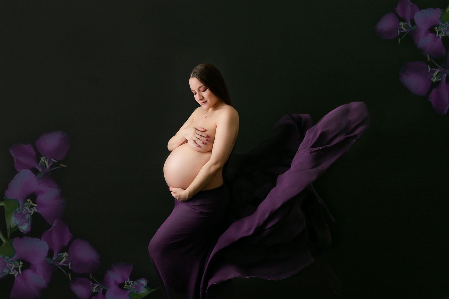 Orlando Maternity Photography, Sanford Maternity Photography, Orlando Maternity Photographer, Purple fabric floral pregnancy photo