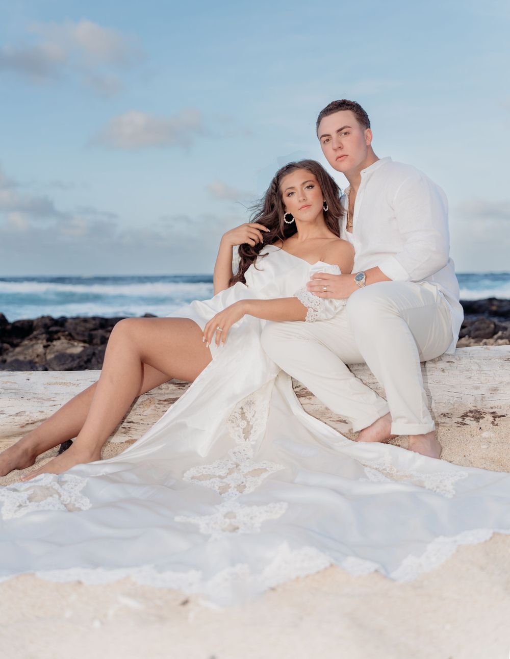 Wedding photographer Oahu Hawaii
Couple Photoshoot 
wedding at the beach photoshoot
Beach wedding Oahu Hawaii
Beach ceremony Oahu Hawaii
