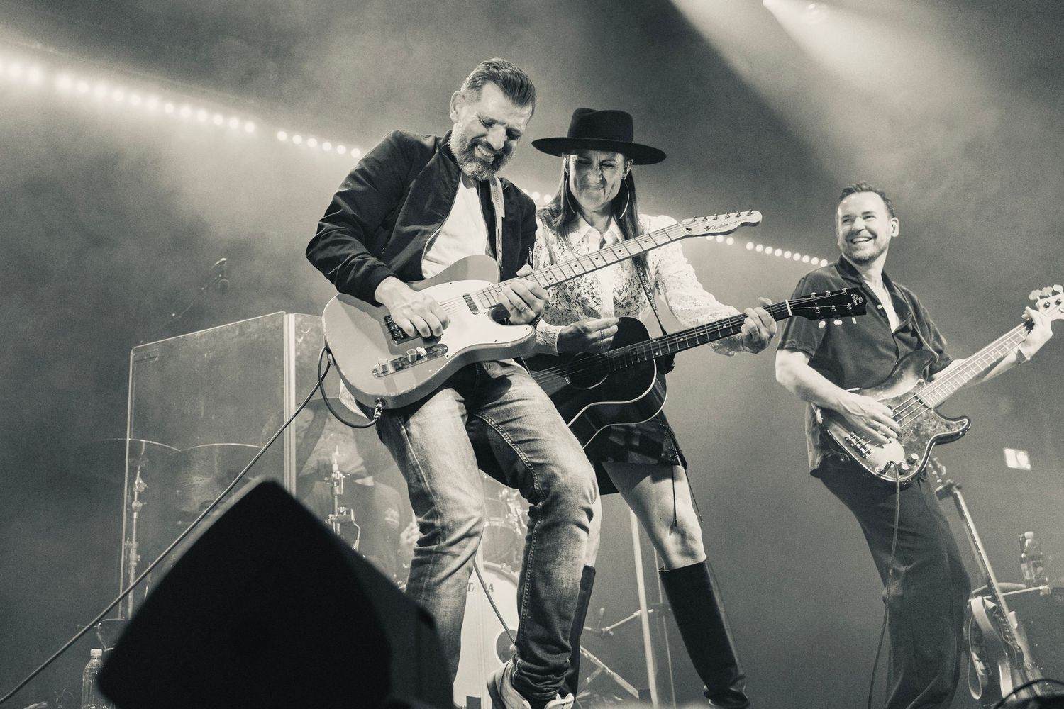 Jil andl The Johnsons live på scen i Lund 2024 – konsertbild med scenljus