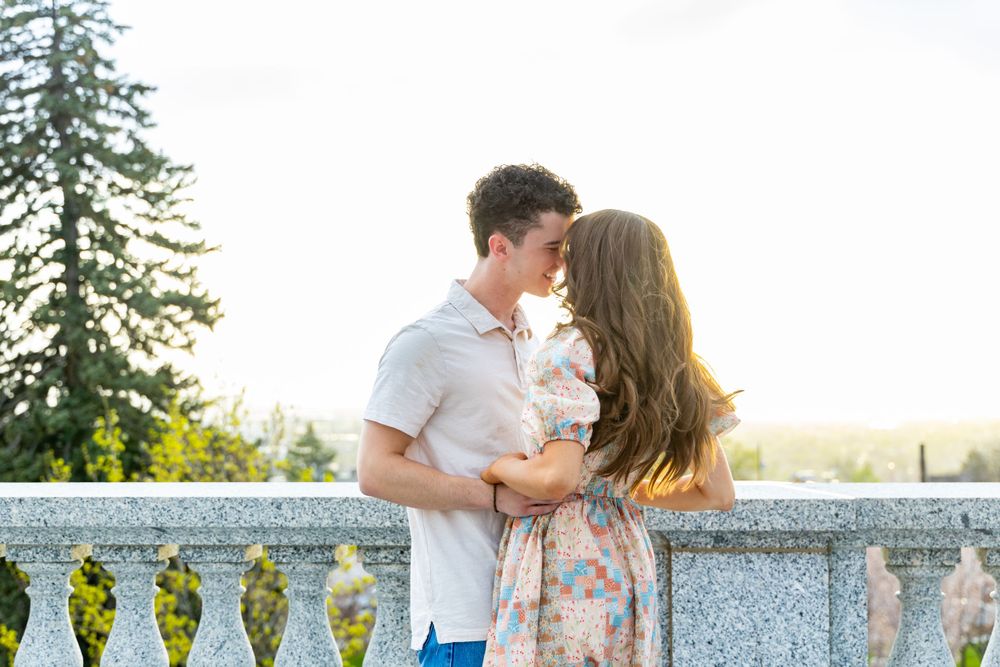 Engaged couple at the Utah State Capitol