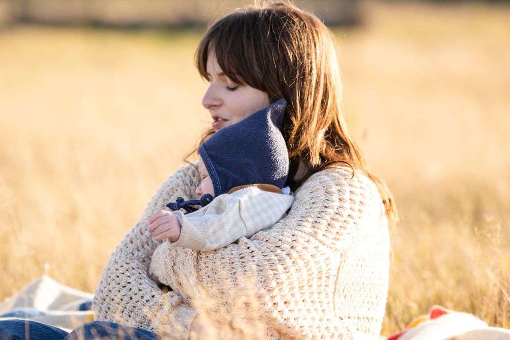 mom and baby in field family photos, Carlton Minnesota