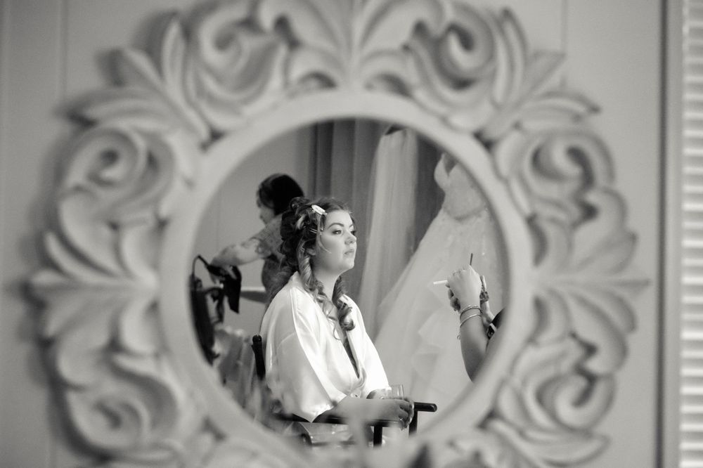 Cleethorpes wedding photographer, bridal mirror.