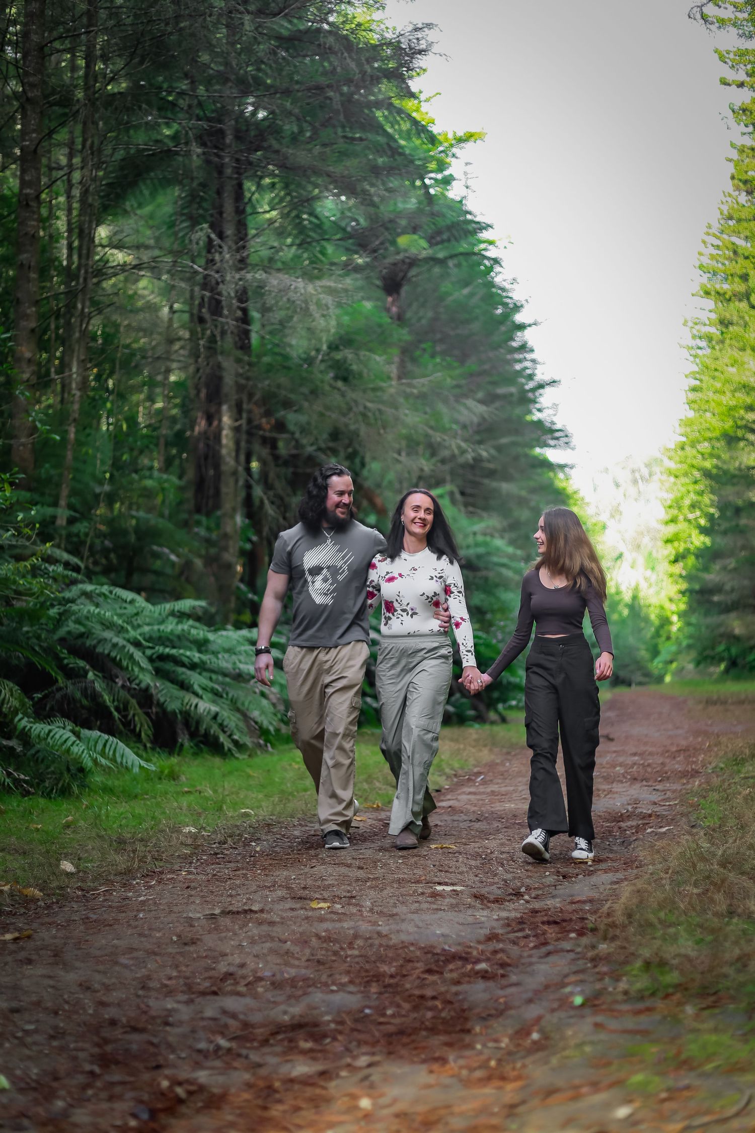 family photography in the redwoods forest in rotorua