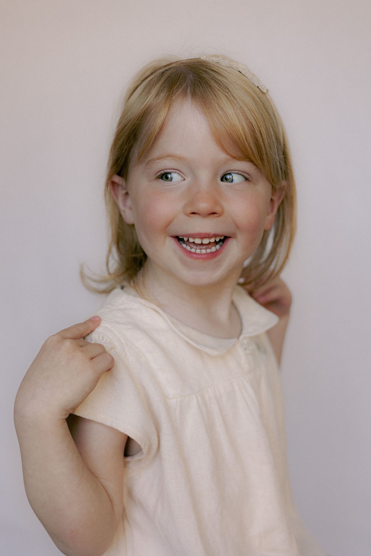 Melin is een mooie lieve meid die graag voor onze lens verschijnt