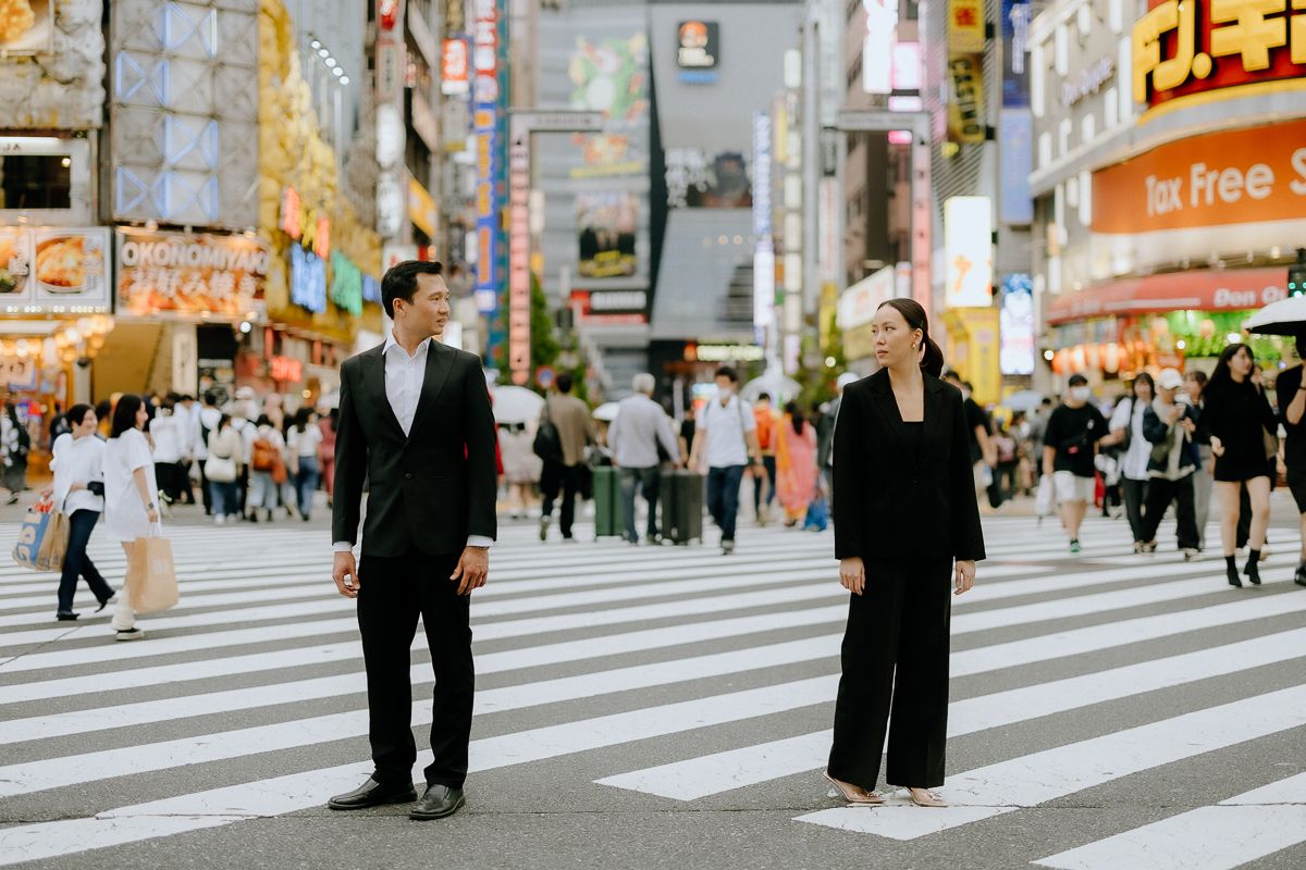 Vibrant Shinjuku street pre-wedding photos
