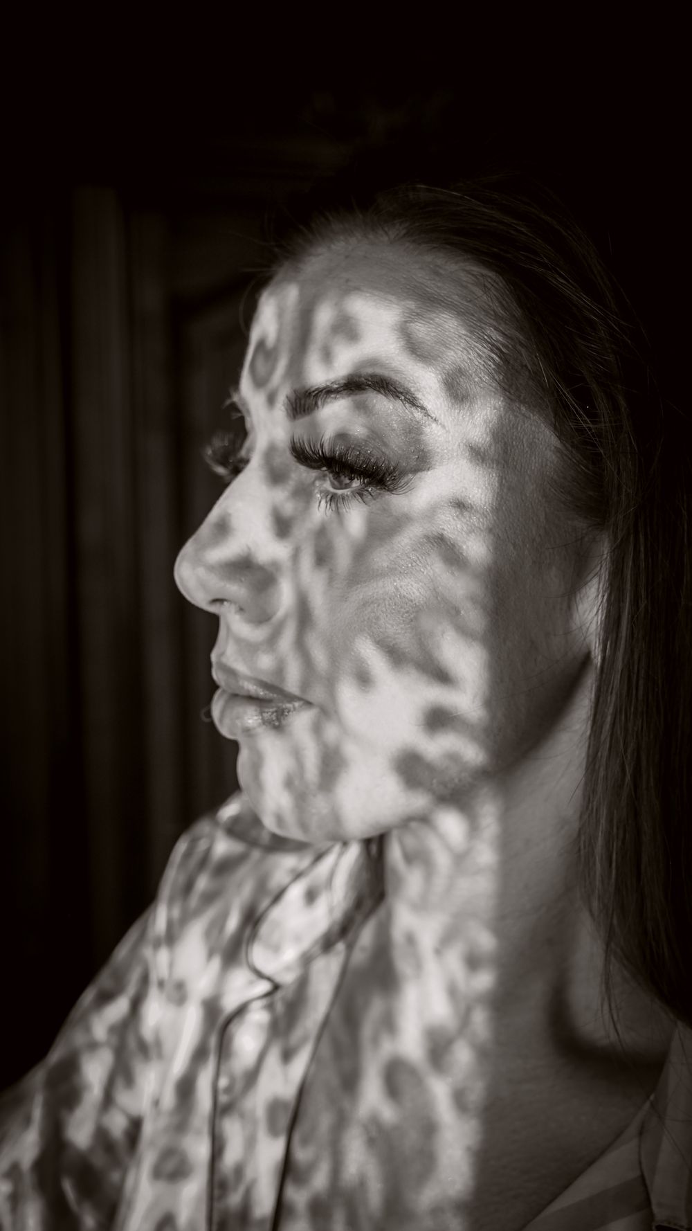 Photo de mariage, préparation de la mariée, par Chloé Cabanes