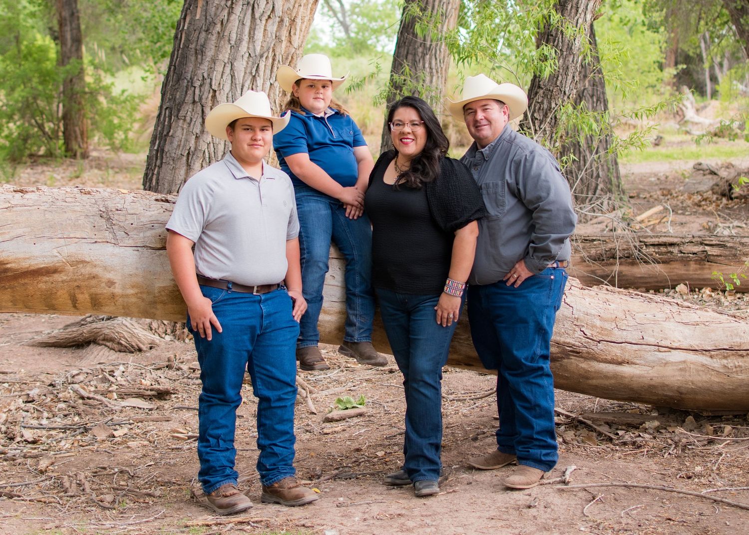 family, photography, photoshoot, professional, immediate family, bosque, New Mexico