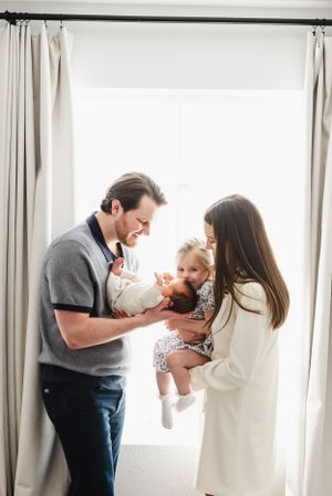 In home newborn photographer near me. Candid newborn photographer in Colorado. Colorado in home newborn photographer. Lifestyle newborn pics