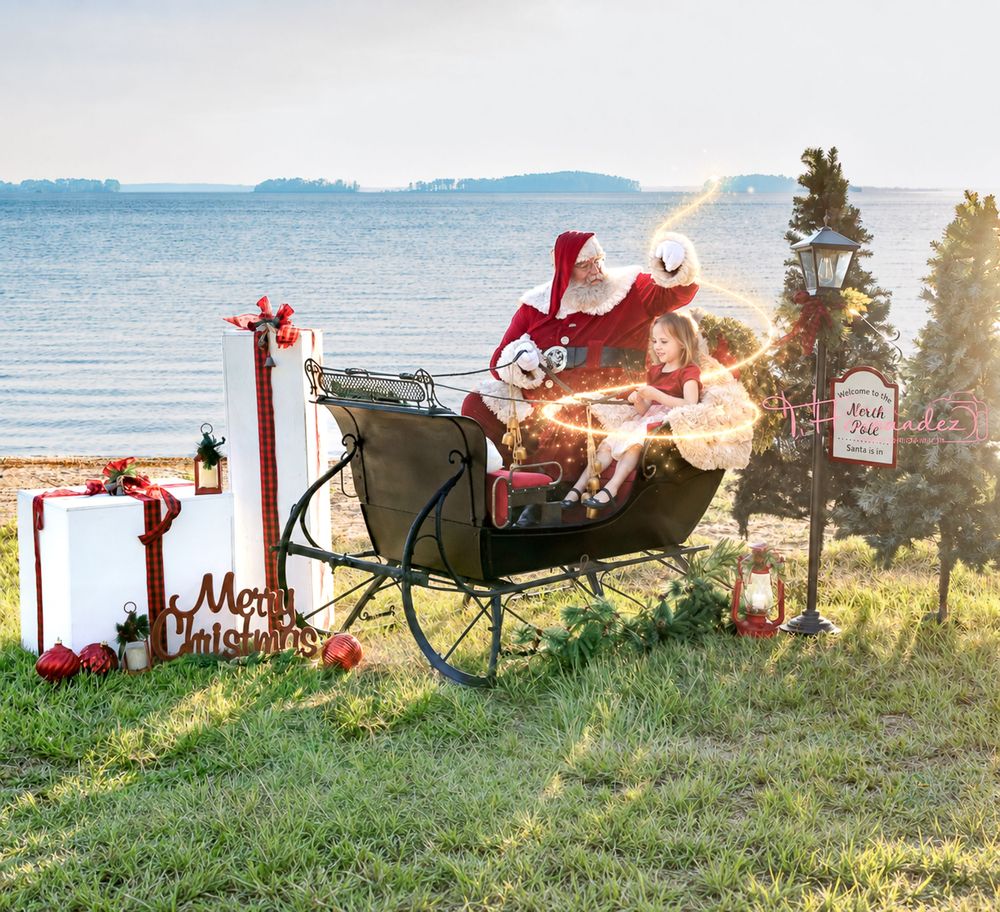 #SantaSessions #LakeMurraySC #ColumbiaSCPhotographer #SantaPhotos #ChristmasPhotos #HolidayMiniSessions