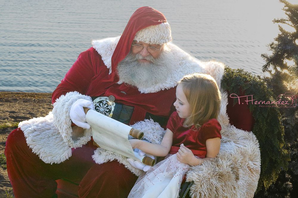 #SantaSessions #LakeMurraySC #ColumbiaSCPhotographer #SantaPhotos #ChristmasPhotos #HolidayMiniSessions