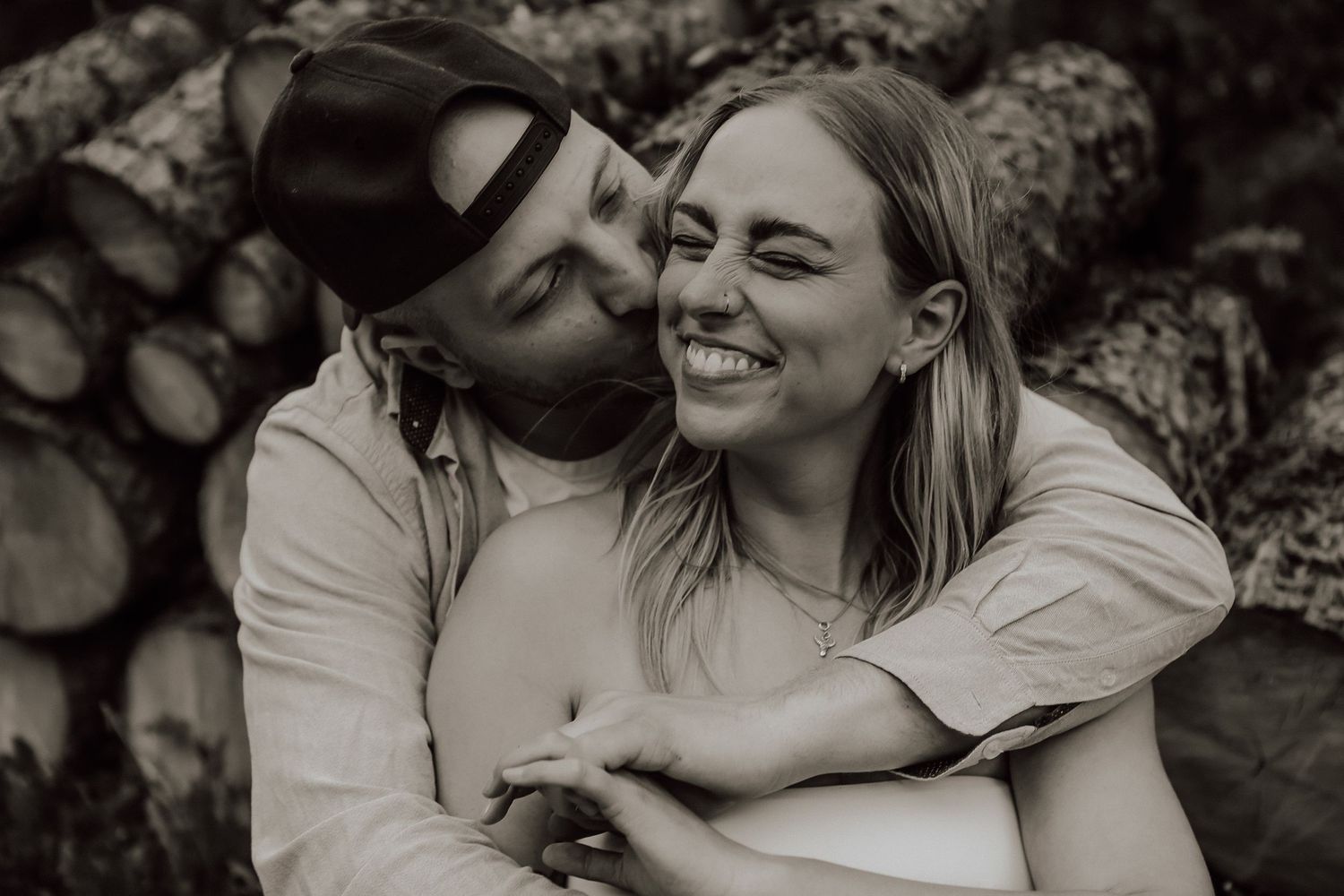 Outdoor Engagement Photographer Alberta | Calgary & Canmore Couples Photography | Adventure & Lifestyle Sessions in YYC & Canadian Rockies