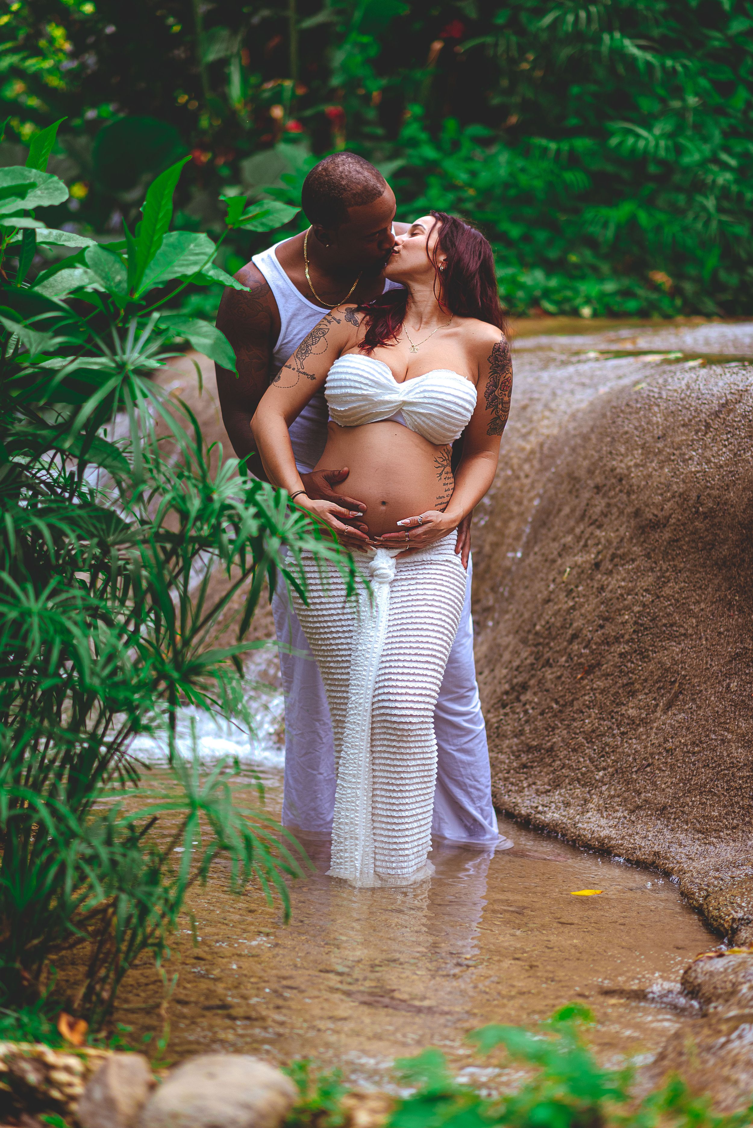 Jamaican Maternity Photographer Audley Green