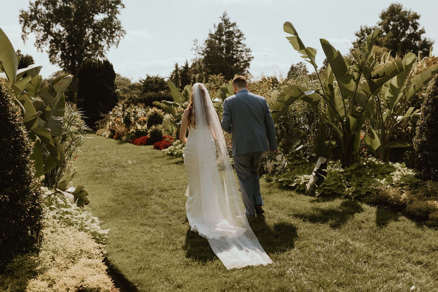 Outdoor Summer Long Island Wedding Photos