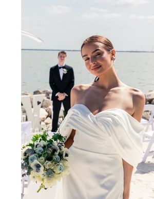 Editorial style wedding photographer in Tampa FL. Editorial style wedding photography in Florida and Europe. Hybrid wedding photographer FL