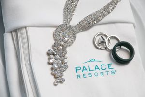 Editorial style wedding photographer in Tampa, Clearwater, St Pete, St Petersburg, Naples, Sarasota, and Miami, Florida, and Paris.